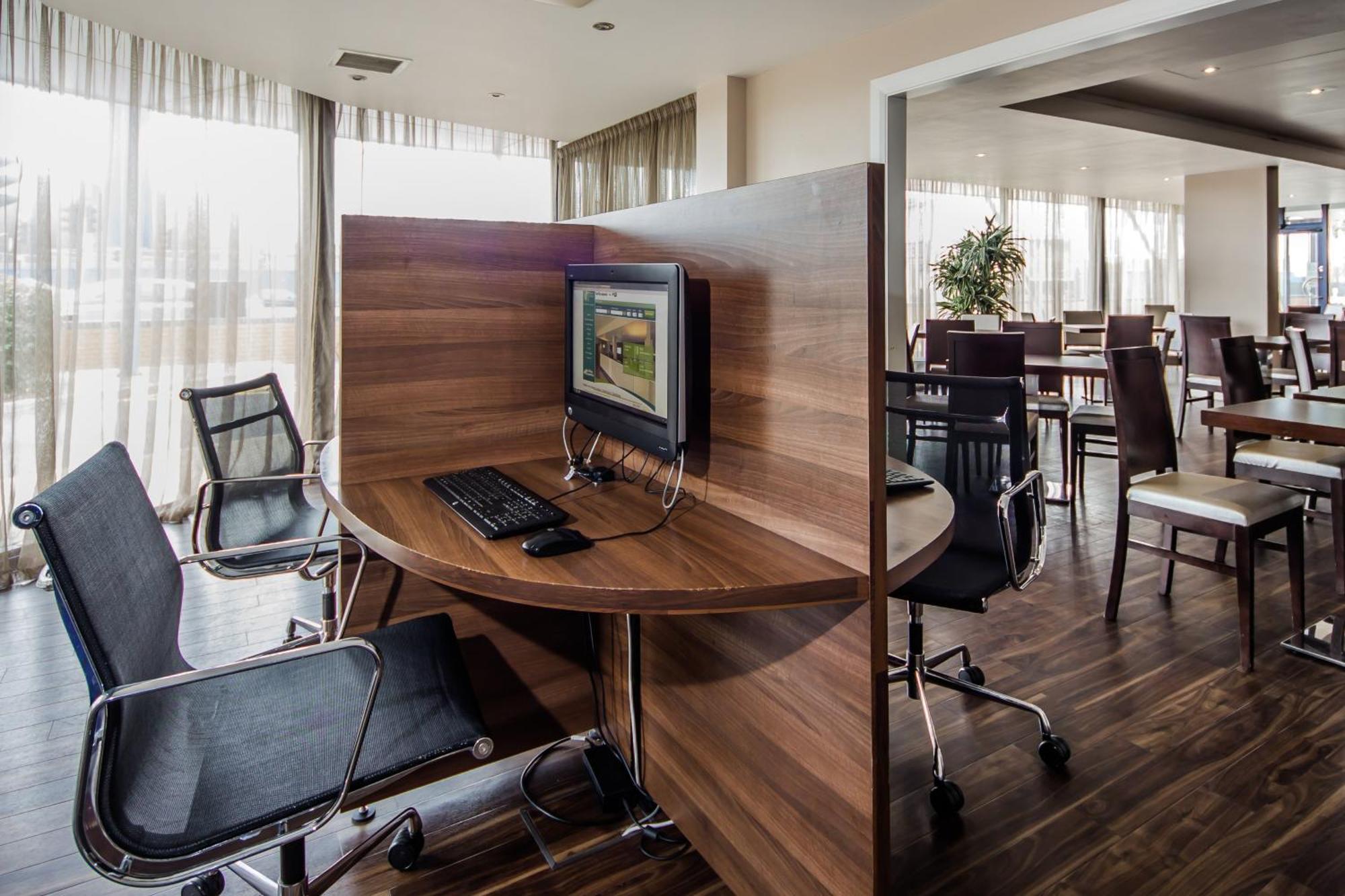 Holiday Inn Express Royal Docks By Ihg London Luaran gambar