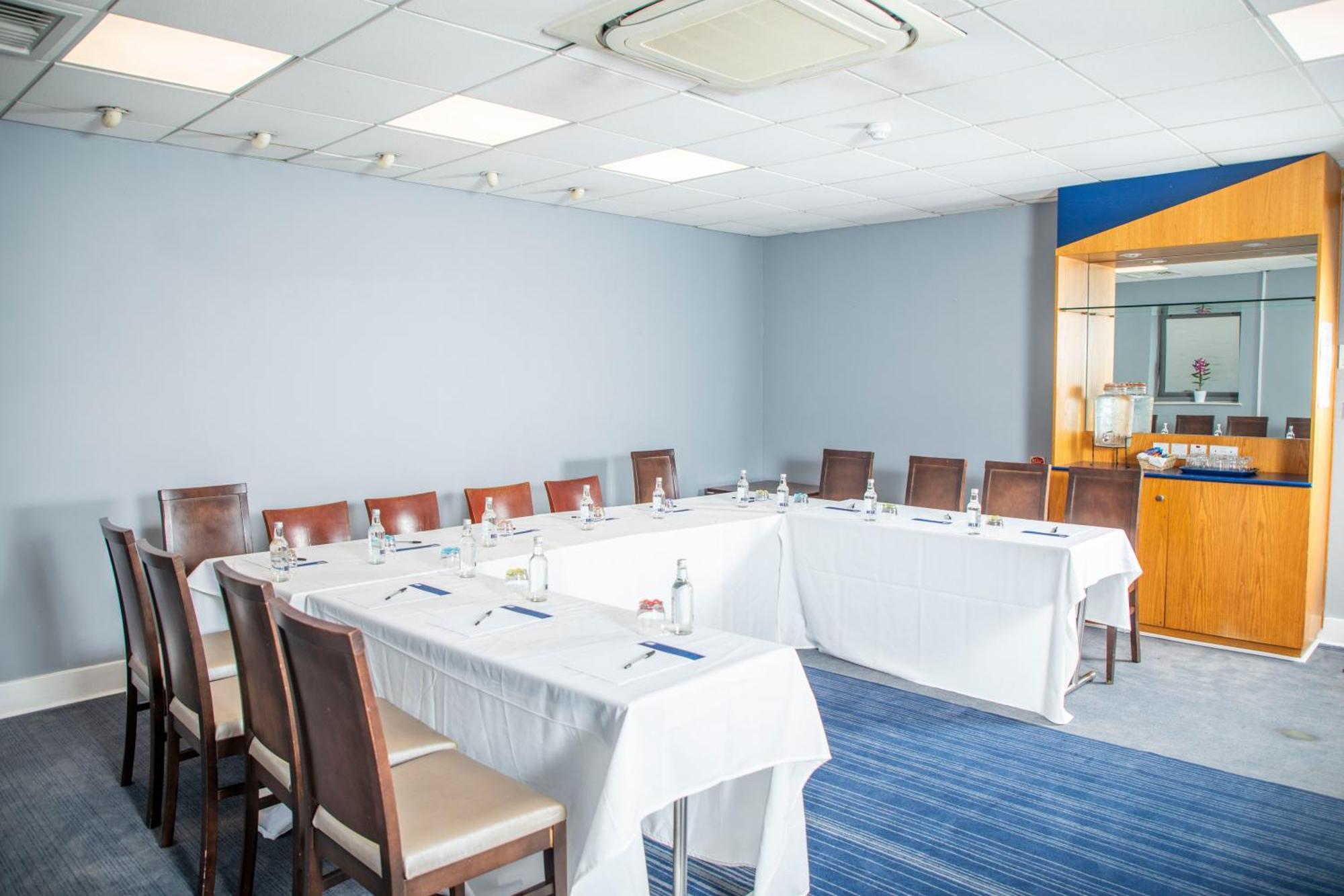 Holiday Inn Express Royal Docks By Ihg London Luaran gambar