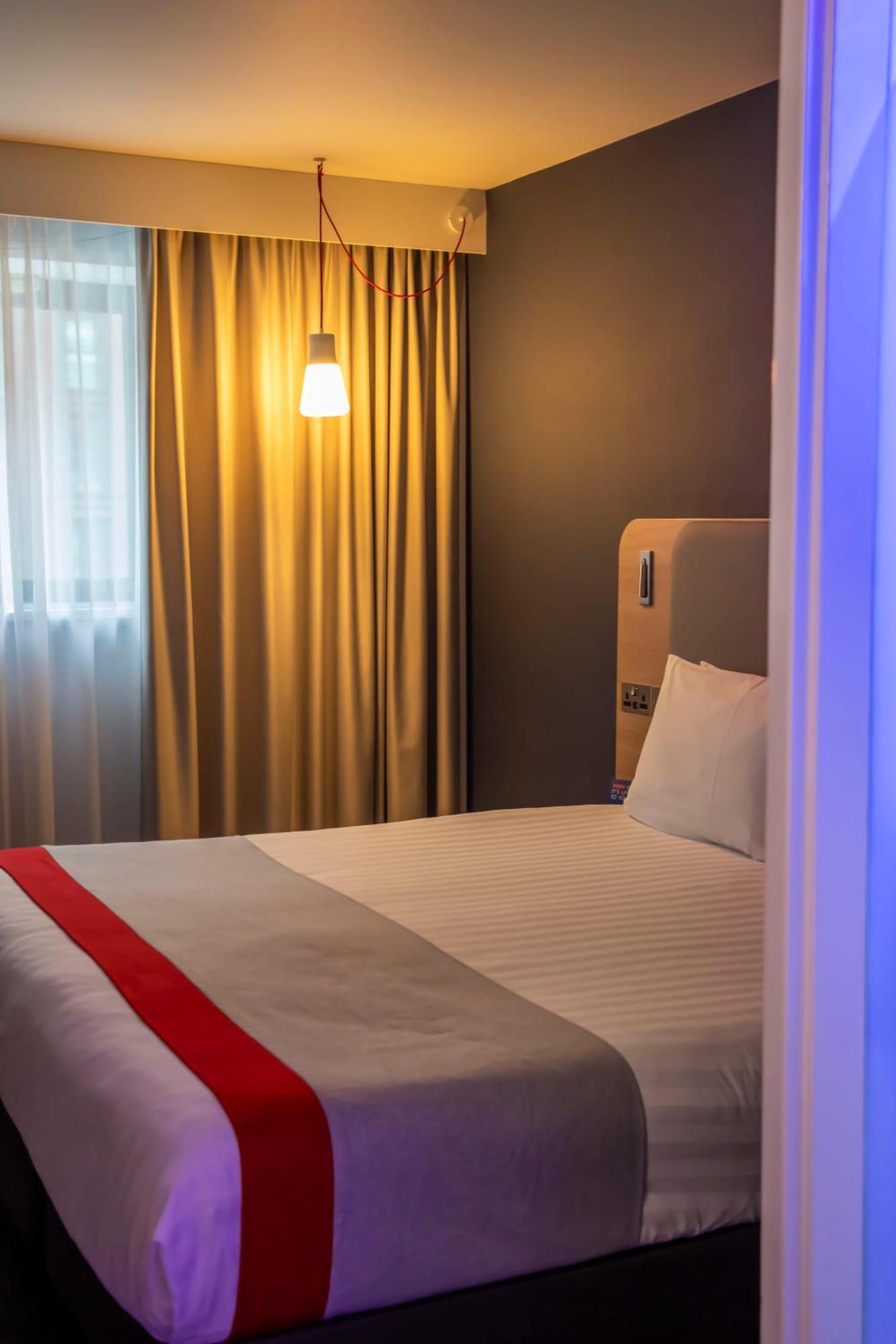 Holiday Inn Express Royal Docks By Ihg London Luaran gambar